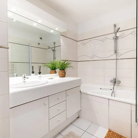 Avec Terrasse Et Parking Au Touquet - Fr-1-821-22 * Le Touquet